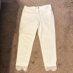 Democracy White Lace Hem Cropped Jeans